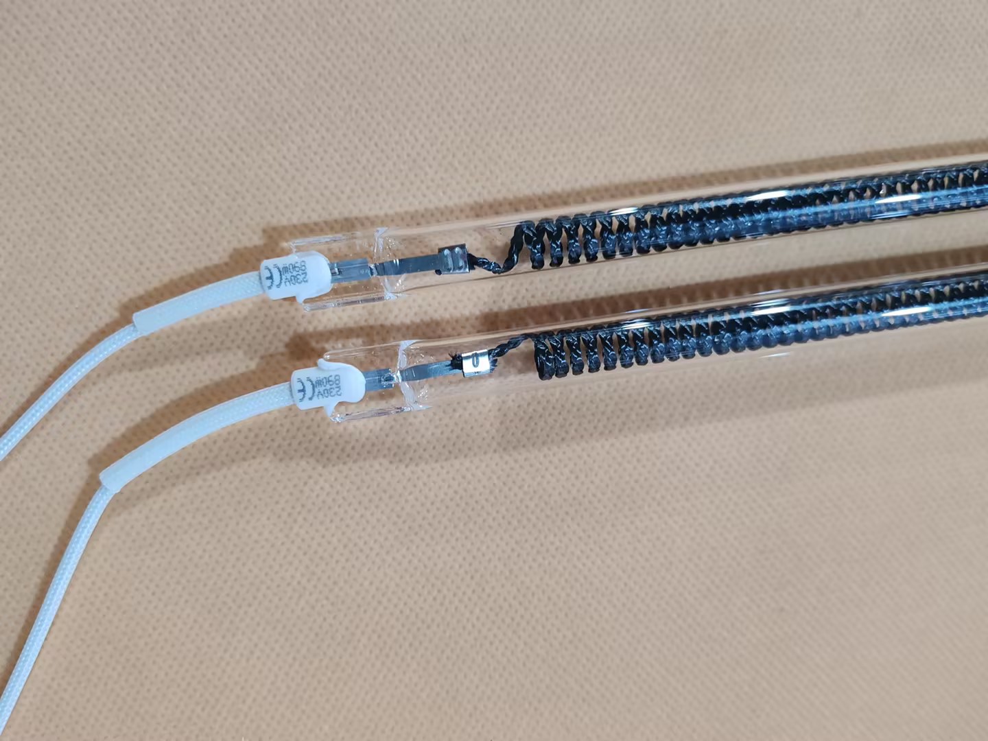 Halve goud reflecterende carbonvezelverwarminglamp